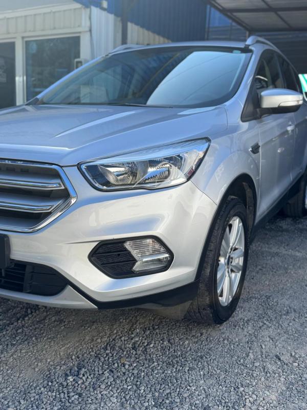 Ford Escape — foto 16 de 16