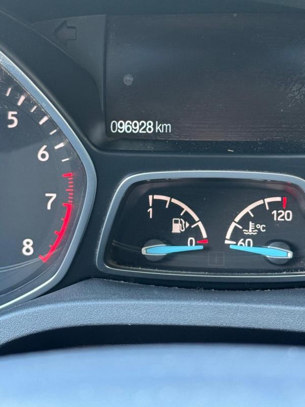 Ford Escape — foto 3 de 16