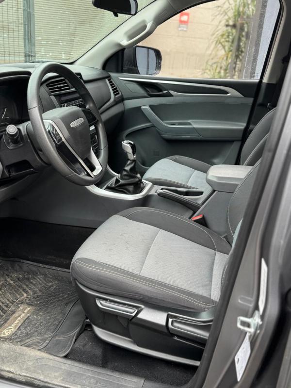 Maxus T60 — foto 8 de 13