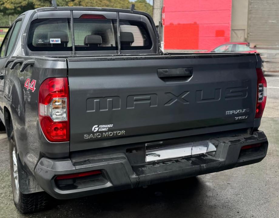 Maxus T60 — foto 6 de 13
