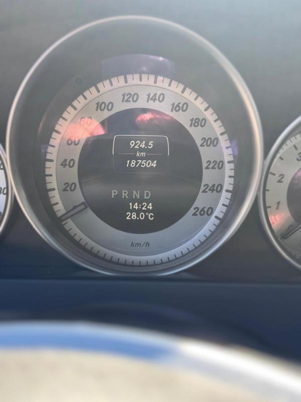 Mercedes-Benz C250 — foto 3 de 13