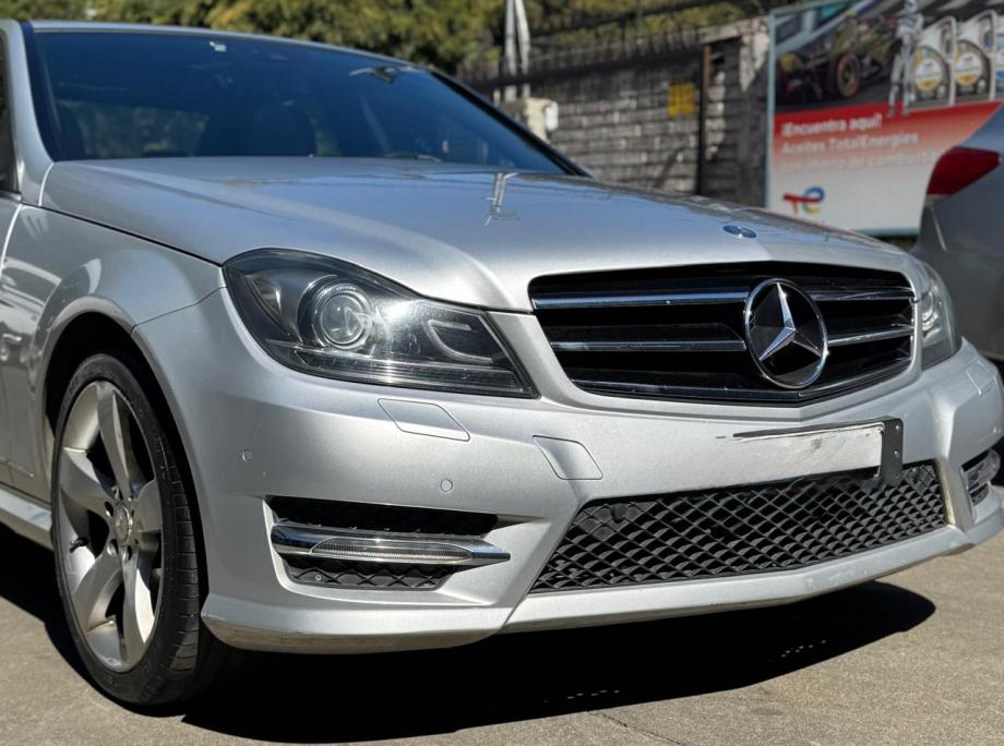 Mercedes-Benz C250