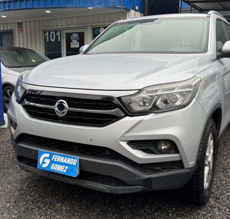 SsangYong Musso Dcab — foto 17 de 17