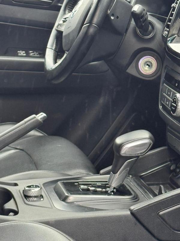 SsangYong Musso Dcab — foto 8 de 17