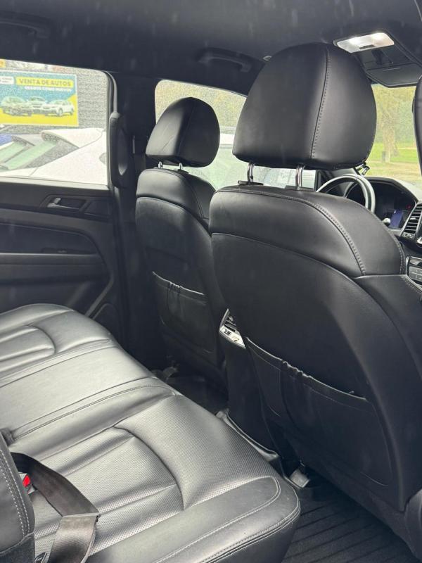 SsangYong Musso Dcab — foto 3 de 17
