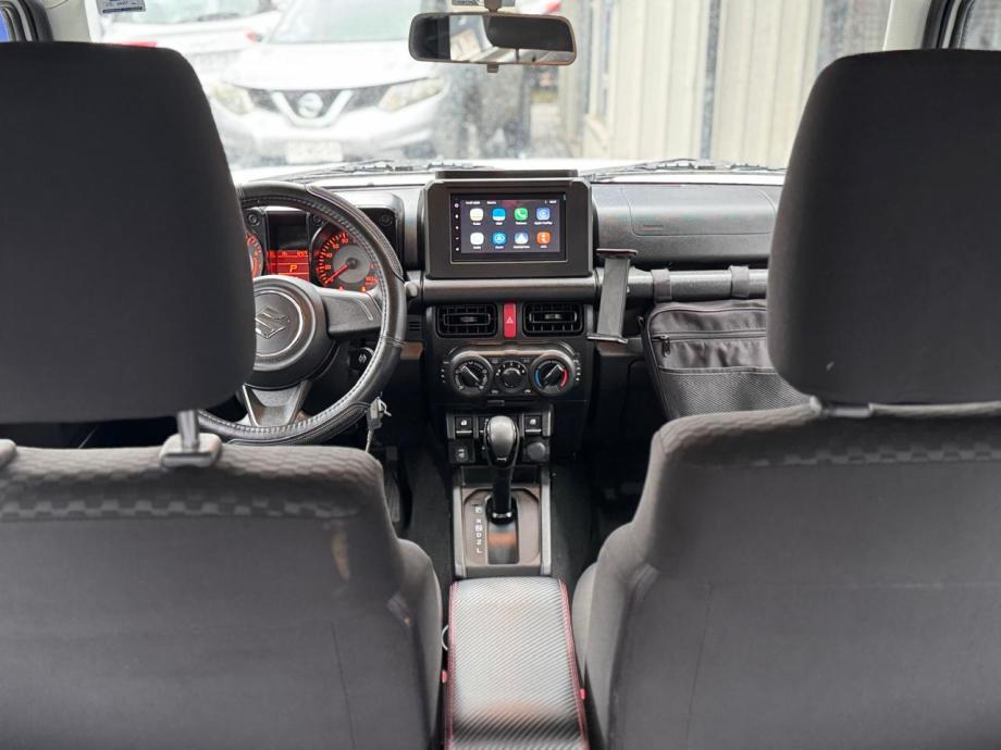 Suzuki Jimny — foto 2 de 17