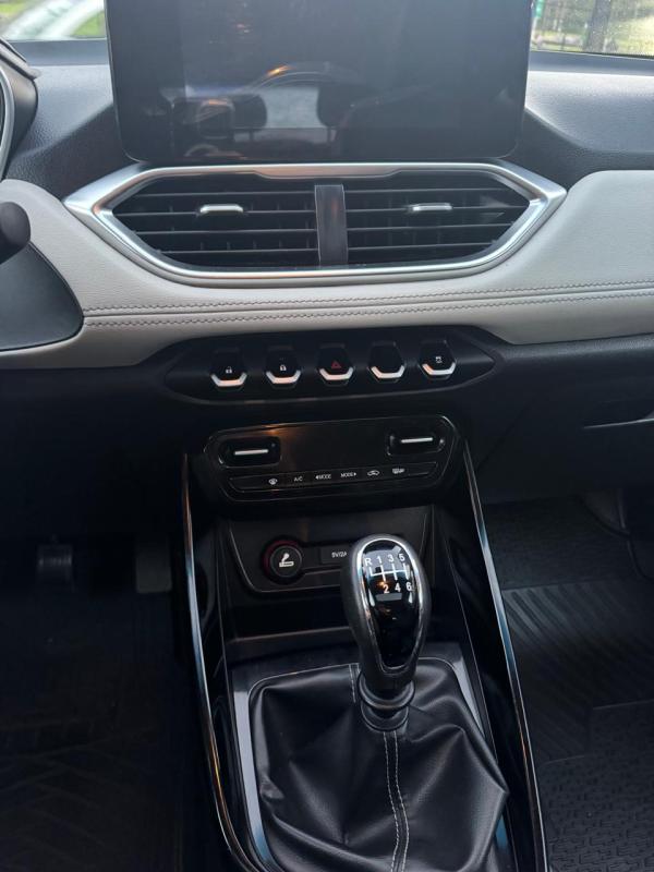 Chevrolet Captiva — foto 8 de 17
