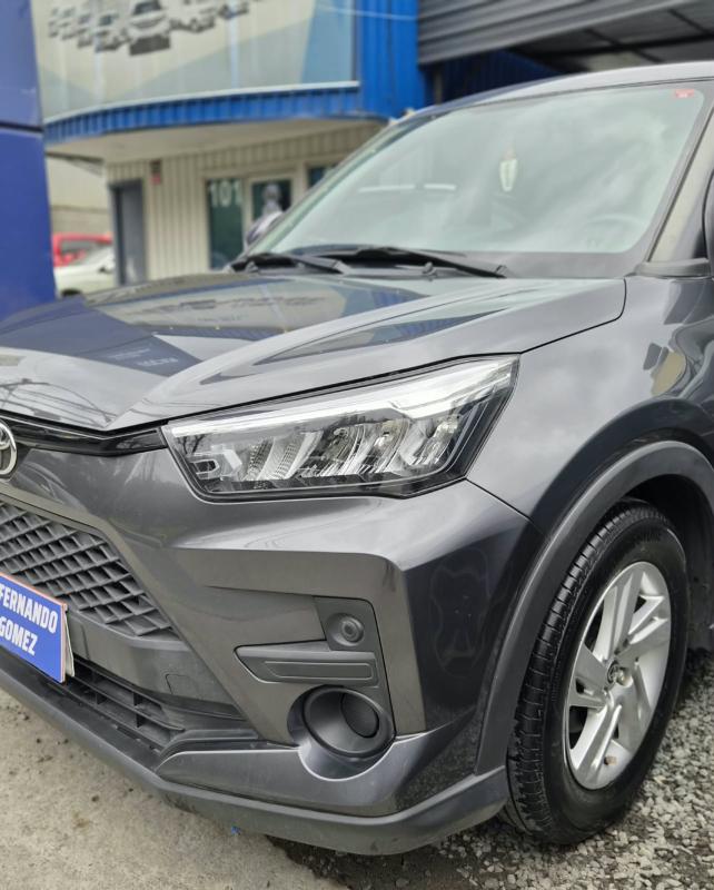 Toyota Raize — foto 12 de 15