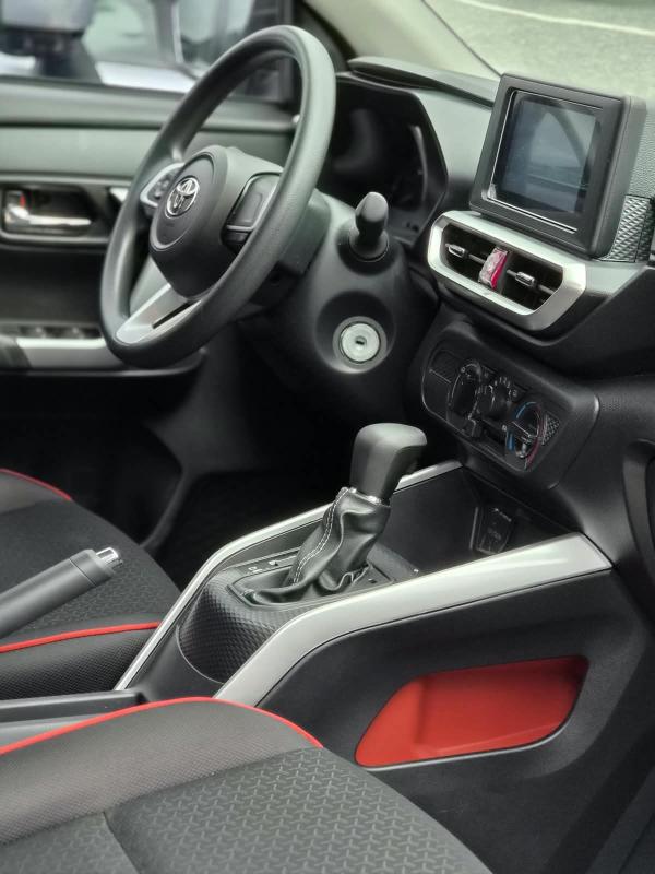 Toyota Raize — foto 6 de 15